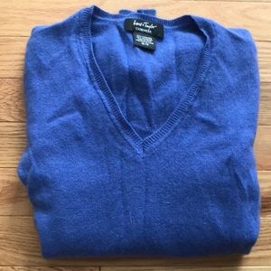 Lord & Taylor Cashmere Sweater V-neck blue